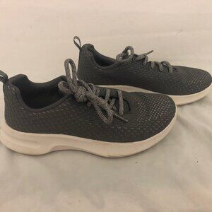 Athletic Works Shoes Women’s Size 6‎ Gray-White Lace Up Sneakers